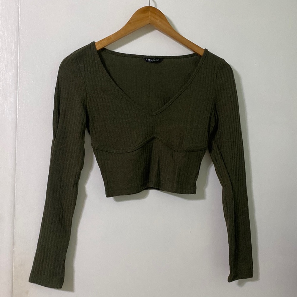 Green trendy shirt